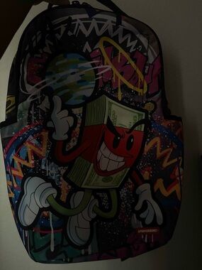Sprayground Money Makes The World